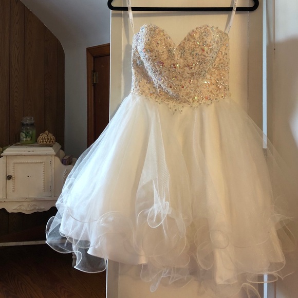 Homecoming/Formal dress OBO - Picture 1 of 4